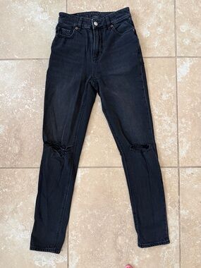 American Eagle Outfitters Black Skinny Ripped Knee Jeans